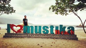 paket wisata banyuwangi 4h3m, pantai mustika banyuwangi